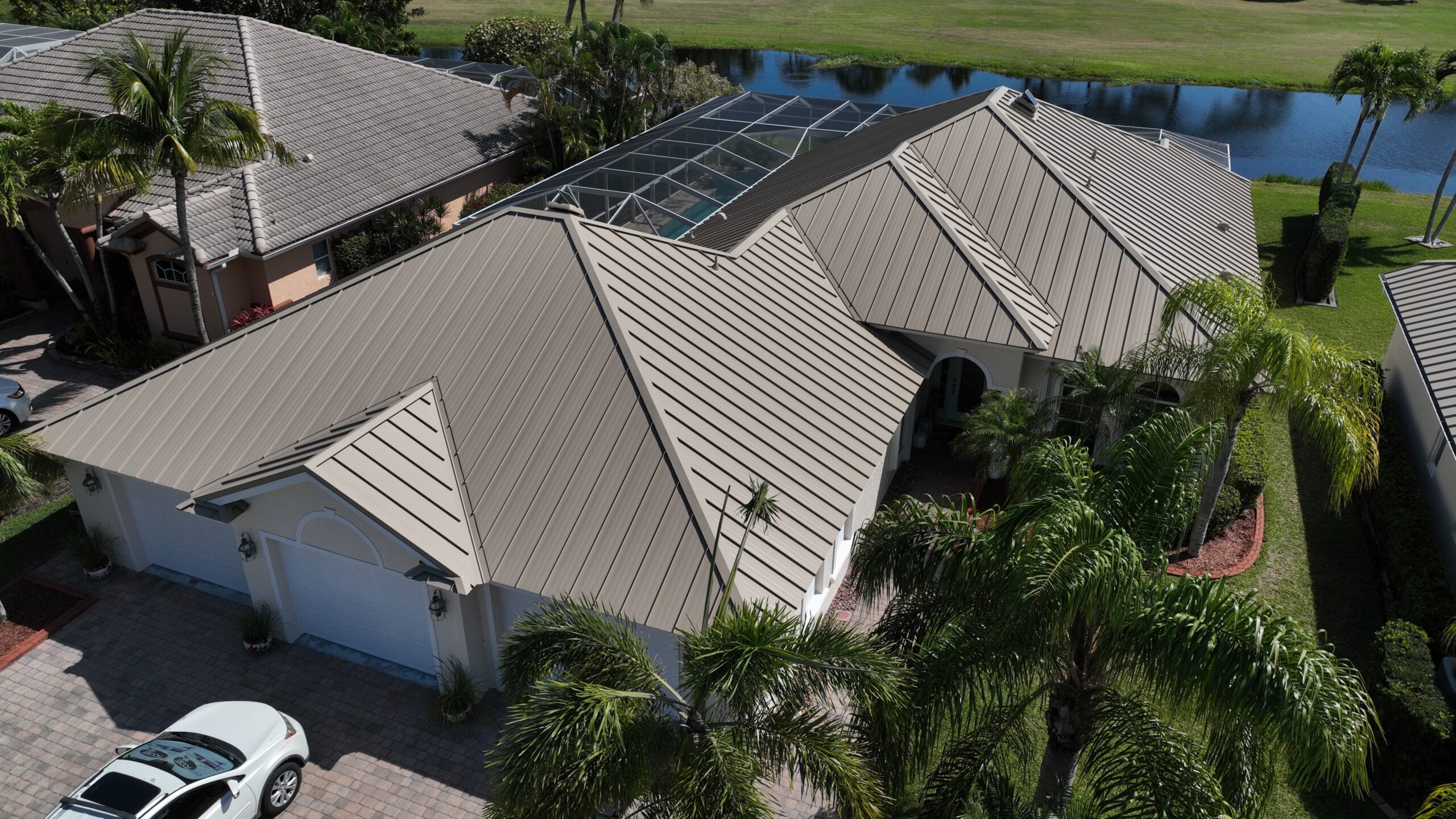 Sierra Tan standing seam metal roof finish example, Florida